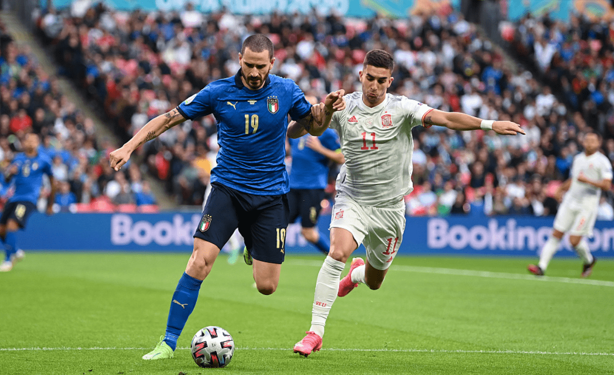 九游官方入口-包含关键时刻葡超传出新动向；门兴格拉德巴赫遗憾出局；管理层表态——底气十足；球探报告显示潜力的词条