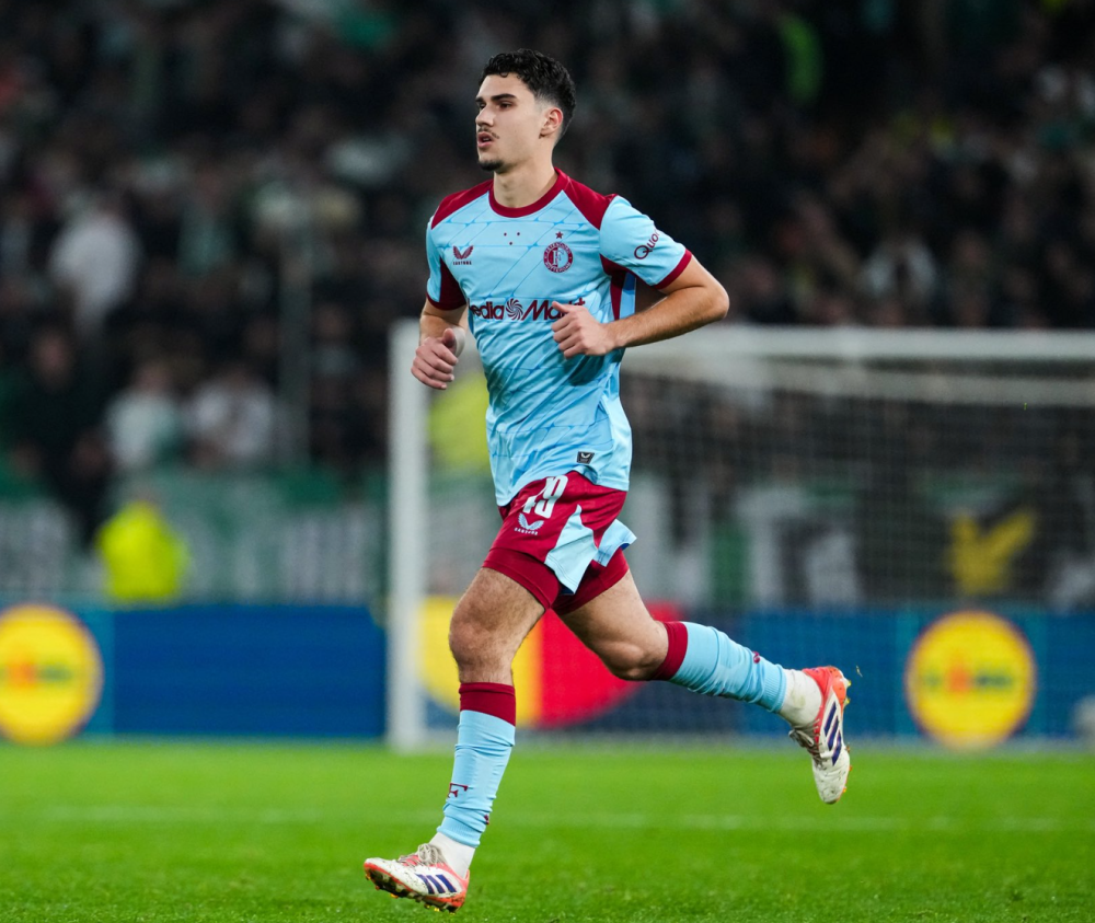 埃因霍温迎荷甲关键赛,赛前篮板制胜,目标明确,心理建设被强调的简单介绍 埃因霍温迎荷甲关键赛,赛前篮板制胜,目标明确,心理建设被强调的简单介绍